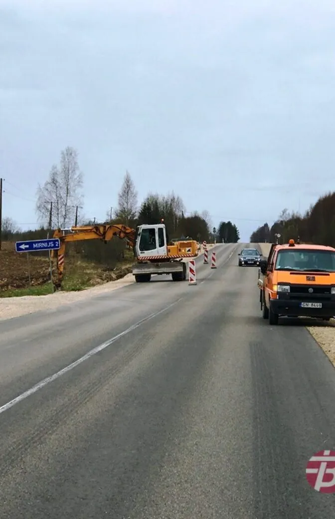 Atsākti darbi  uz reģionālā ceļa P68 Daugavpils-Skrudaliena-Baltkrievijas robeža (Silene)