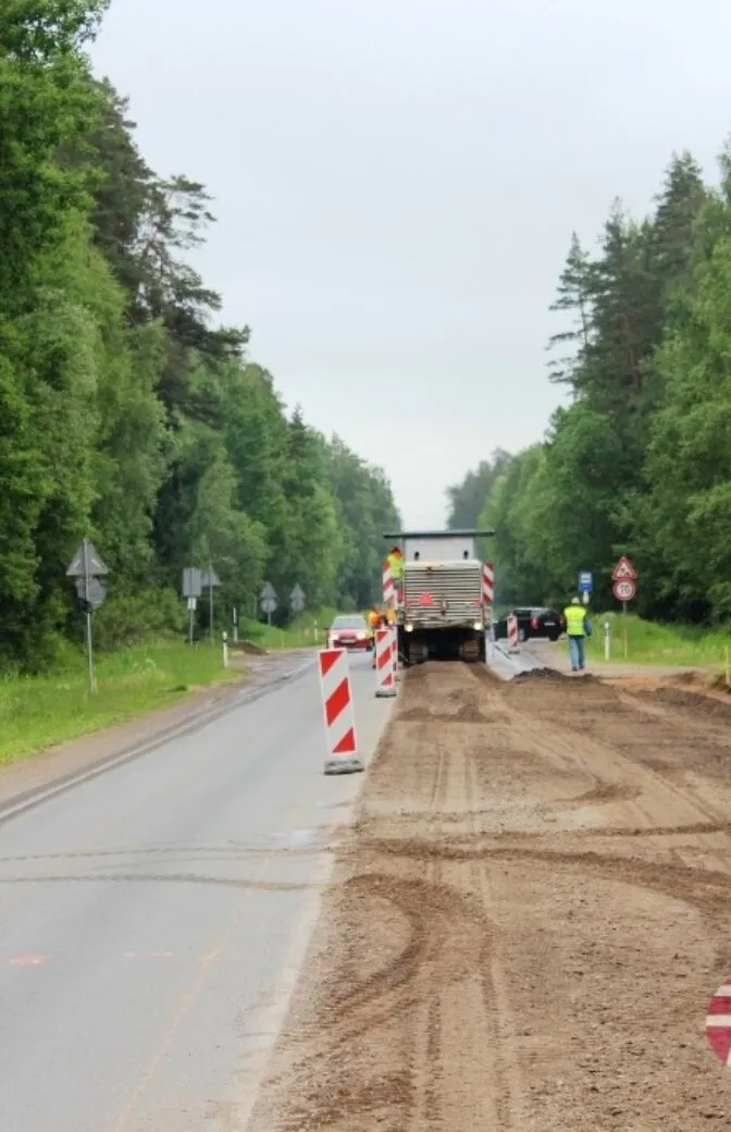 2.jūnijā sāksies a/c A13 seguma atjaunošanas darbi 6 km garā posmā
