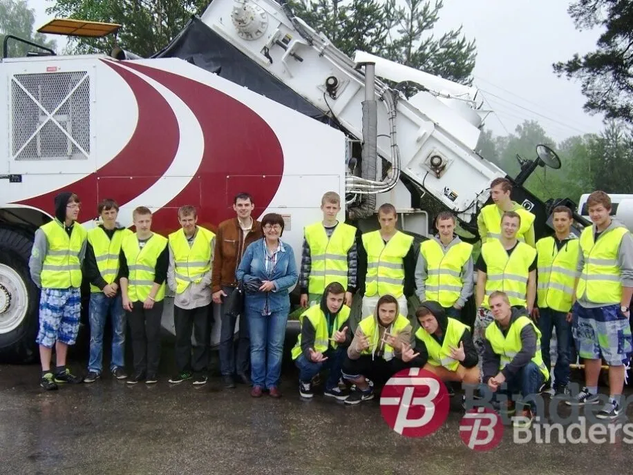 Aizkraukles profesionālās vsk. audzēkņi iepazīstas ar Vangažu ABR un materiālu testēšanas laboratoriju – 21.05.2014.