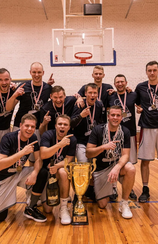 Basketbola komanda “CBF Binders” – “OlyBet BL” Darba dienu līgas čempione!