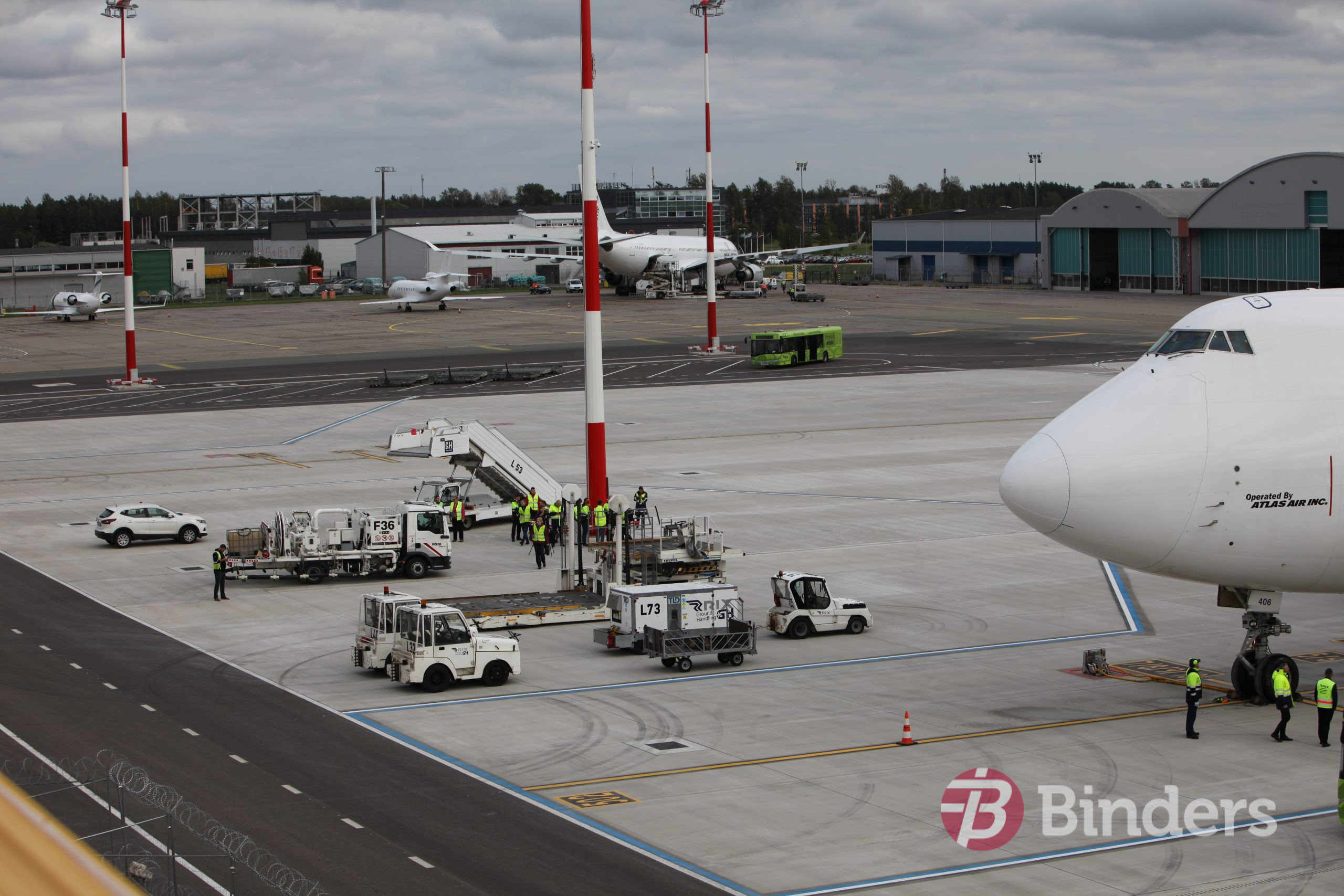 Starptautiskajā lidostā kravas lidmašīnu apkalpošanas infrastruktūra Binders.lv