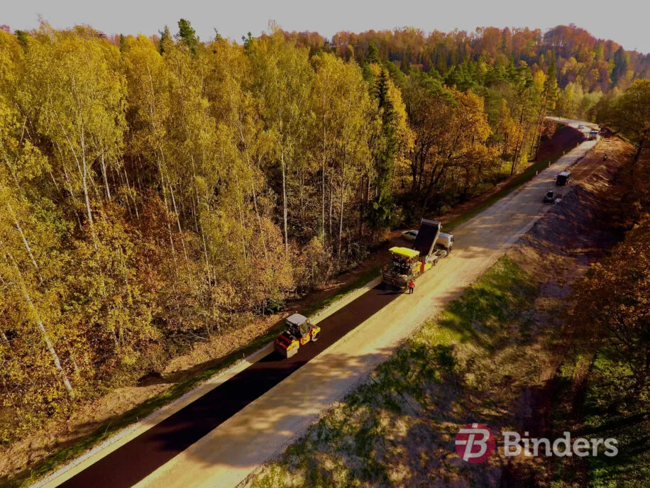 Zelta rudens un būvdarbu process Turaidā. FOTO