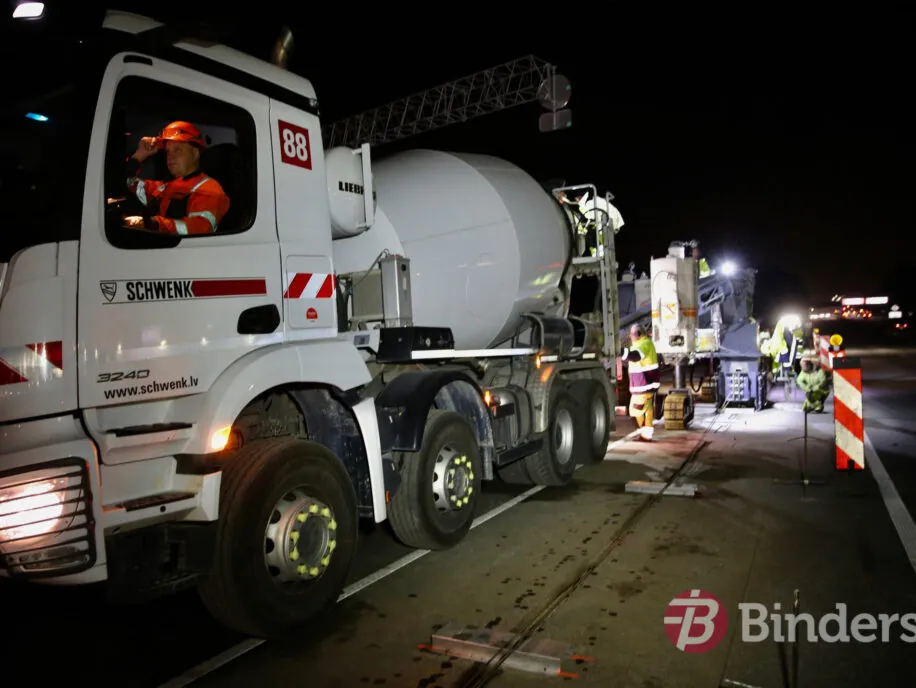 Aizsargbarjeras betonēšana Berģos – 10 2021. VIDEO