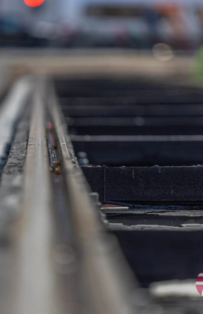 Rīgā uzsākti būvdarbi tramvaju infrastruktūras pārbūvei